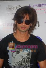 Shahid Kapoor promotes his movie Kismat Konnection in Fame on June 23rd 2008(7)